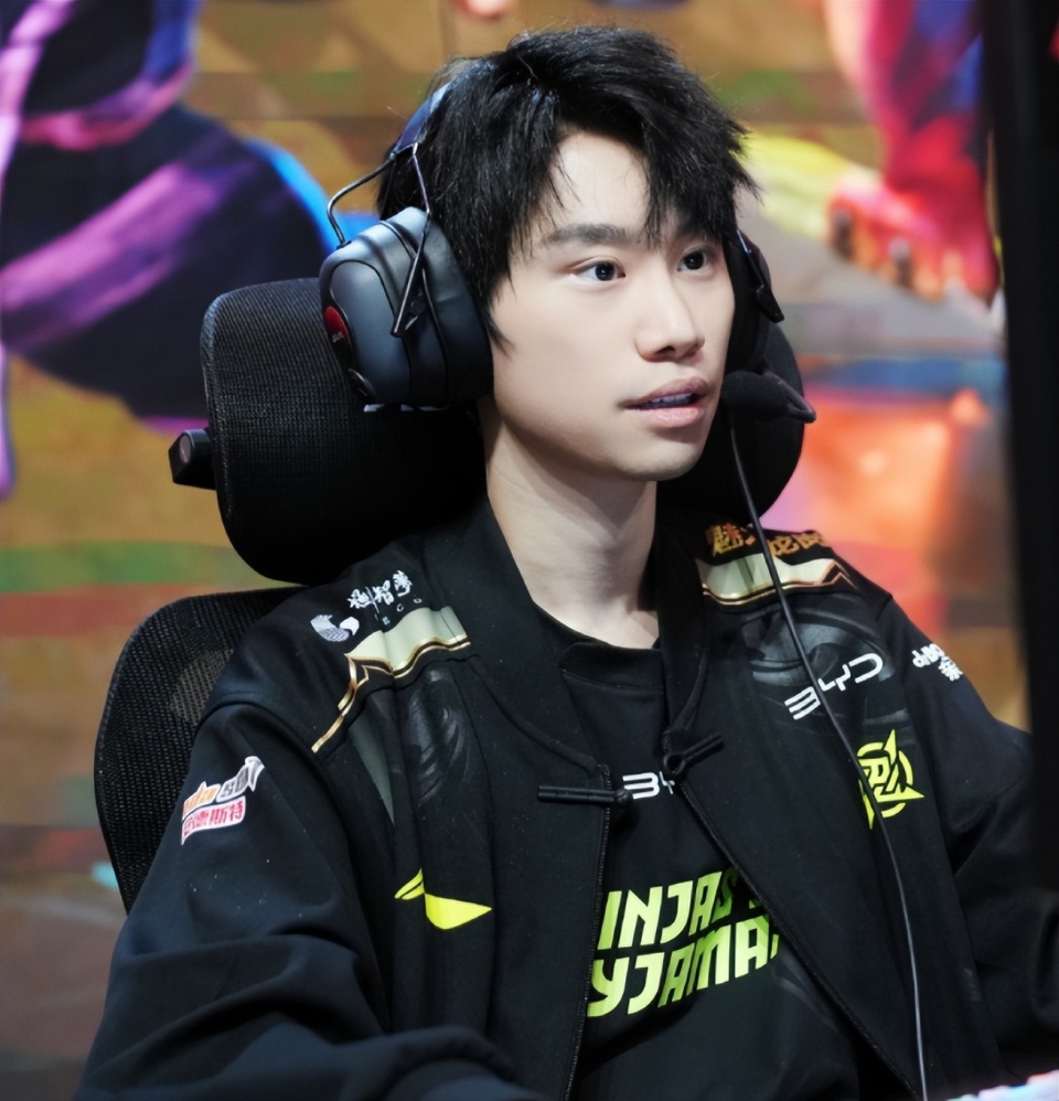 关于Rookie在公牛比赛中爆冷，战术调整引发热议！的信息